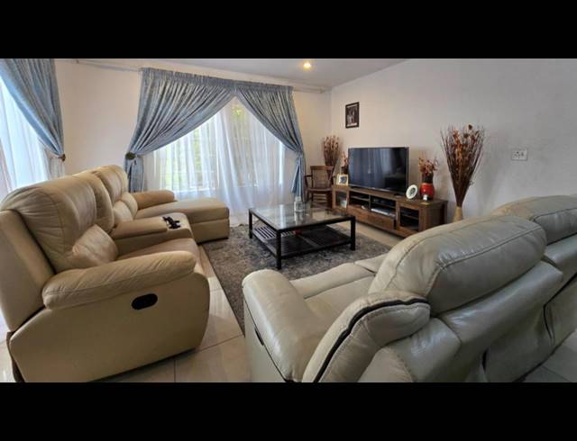 3 BEDROOM TOWNHOUSE FOR SALE IN BRACKENDOWNS